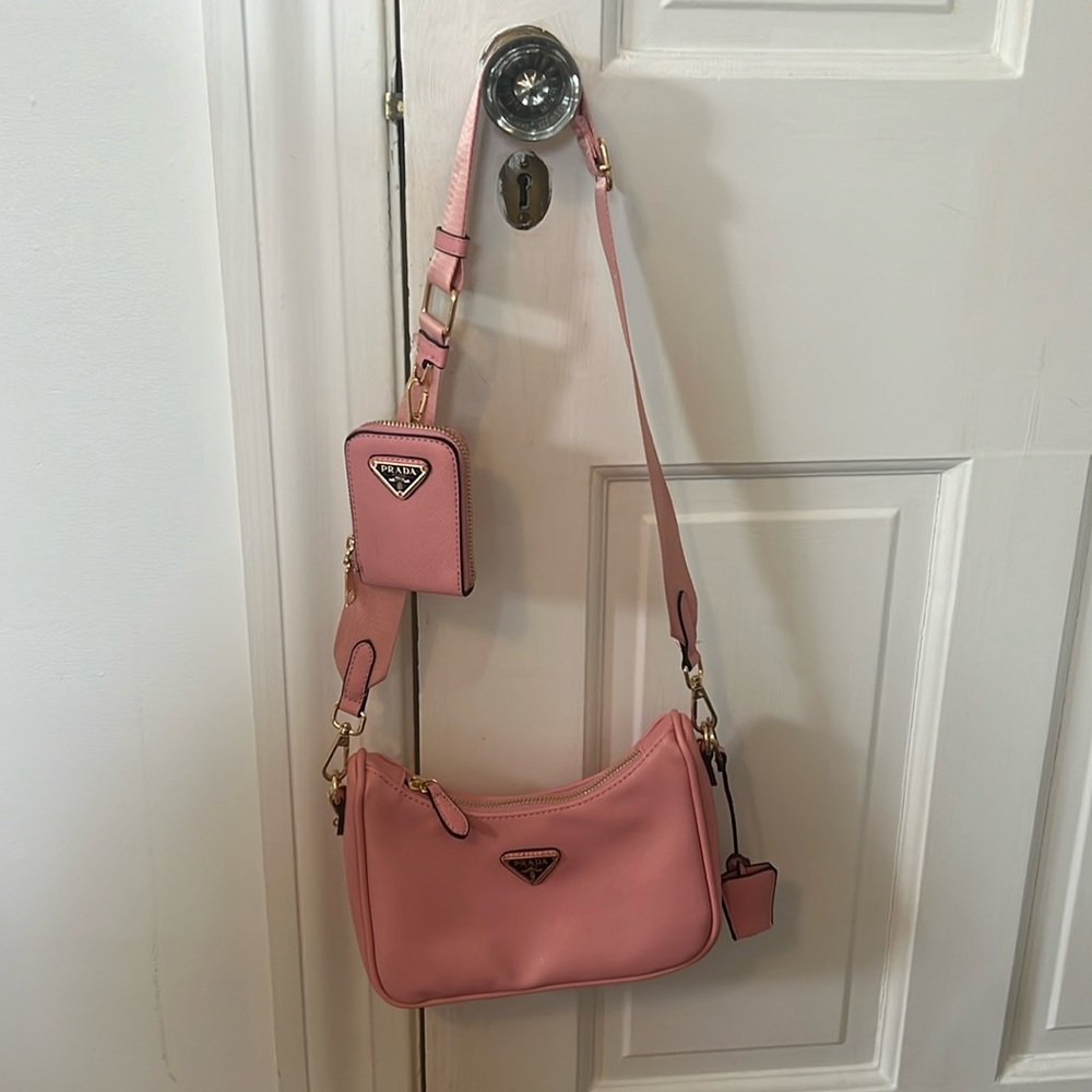 Pink shoulder bag. Prada knockoff. Detachable accessories.